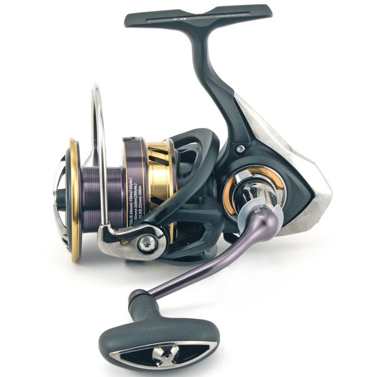 Катушка безынерционная Daiwa 17 Legalis LT 3000-C-XH 10416-306RU
